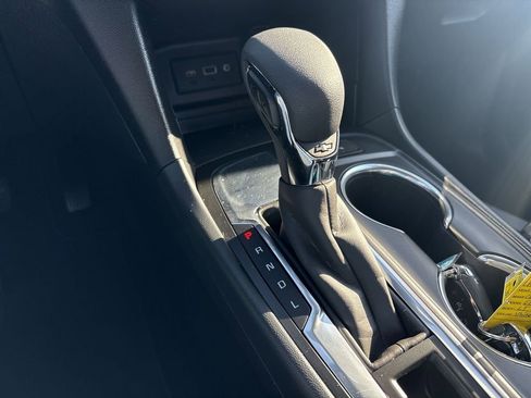 Used 2024 Chevrolet Equinox LT image 19