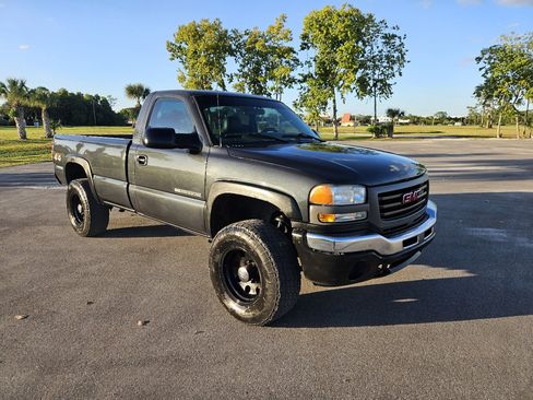 Used 2004 GMC Sierra 2500 W/T image 3
