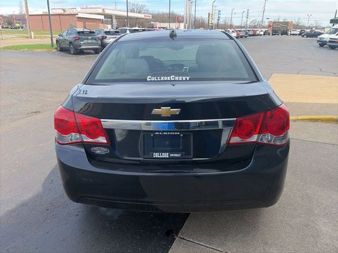 Used 2016 Chevrolet Cruze LT w/ Sun And Sound Package image 9