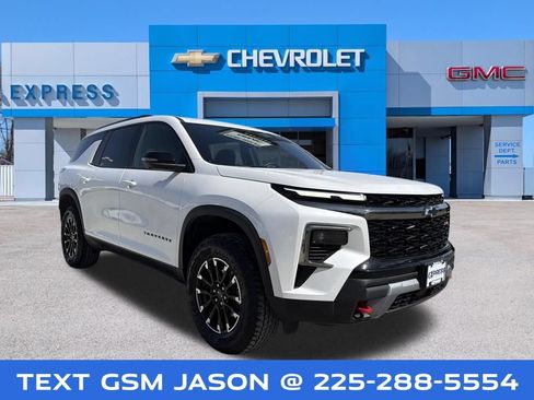 Certified 2025 Chevrolet Traverse Z71 w/ Driver Confidence Package AWD/4WD image 1