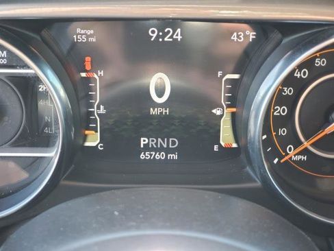 Used 2022 Jeep Wrangler Unlimited Sahara w/ Cold Weather Group image 10