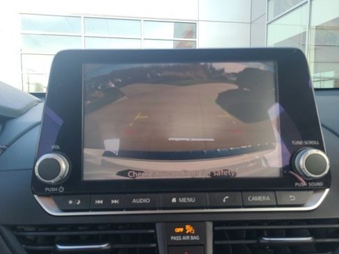 Used 2022 Nissan Altima 2.5 SV w/ SV Premium Package image 29