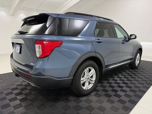 Used 2020 Ford Explorer XLT w/ Equipment Group 202A AWD/4WD image 8