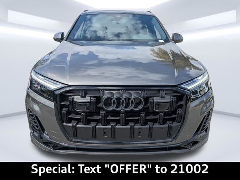 Certified 2025 Audi Q7 2.0T Premium w/ Convenience Plus Package image 8