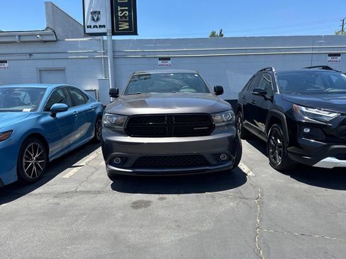 Used 2017 Dodge Durango GT w/ Nav & Power Liftgate Group RWD image 2