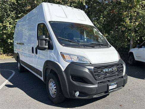 New 2026 RAM ProMaster 3500 w/ Premium Convenience Group image 1