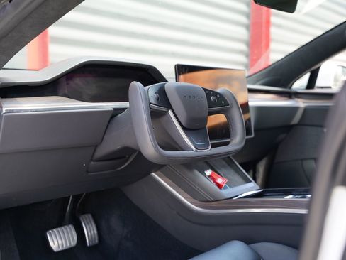 Used 2022 Tesla Model S AWD/4WD image 10