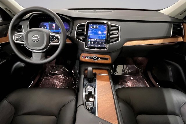 Certified 2024 Volvo XC90 T8 Plus w/ Protection Package Premier AWD/4WD image 19