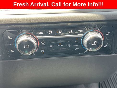 Used 2024 GMC Sierra 1500 Elevation AWD/4WD image 23