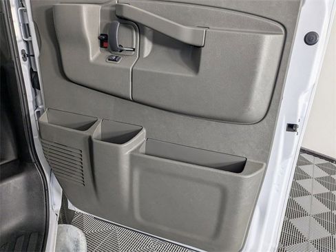 Used 2024 GMC Savana 2500 w/ Driver Convenience Package image 24