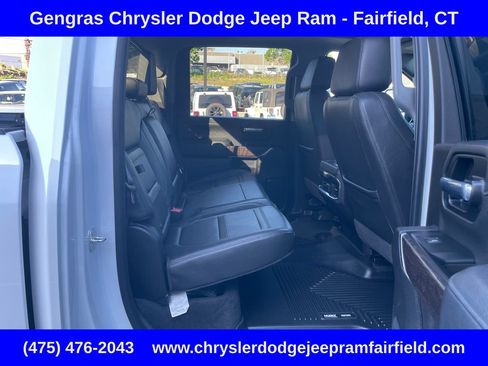 Used 2022 GMC Sierra 2500 Denali w/ Denali Ultimate Package AWD/4WD image 24
