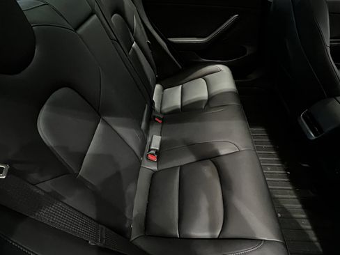 Used 2023 Tesla Model 3 Standard Range image 32
