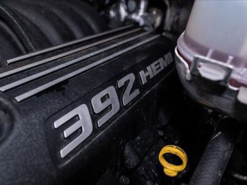 Used 2025 Jeep Gladiator Sport AWD/4WD image 25