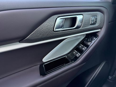 New 2026 Ford Explorer Platinum image 18