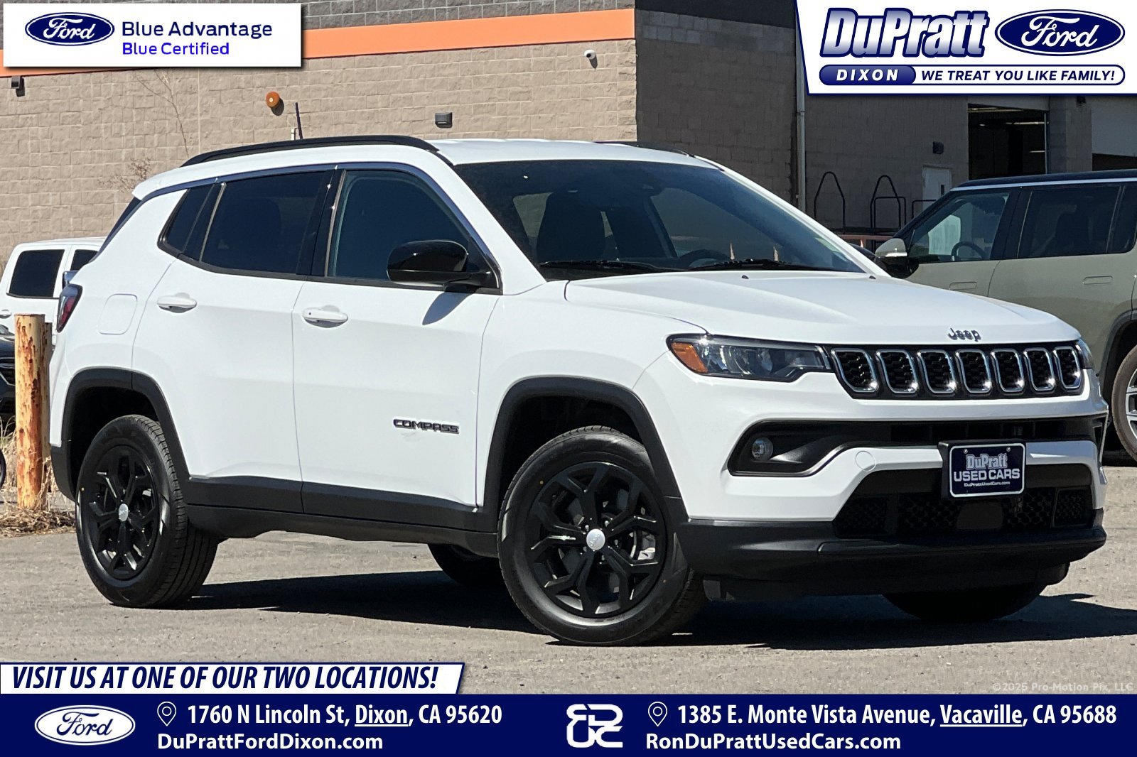 Used 2024 Jeep Compass Latitude AWD/4WD image 1