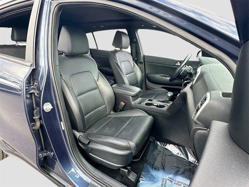 Certified 2022 Kia Sportage Nightfall Edition image 27