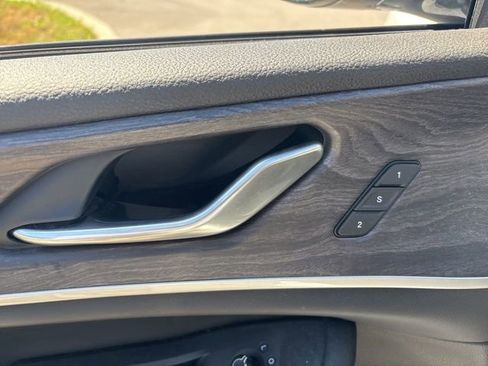 Used 2022 Jeep Grand Cherokee L Limited AWD/4WD image 33