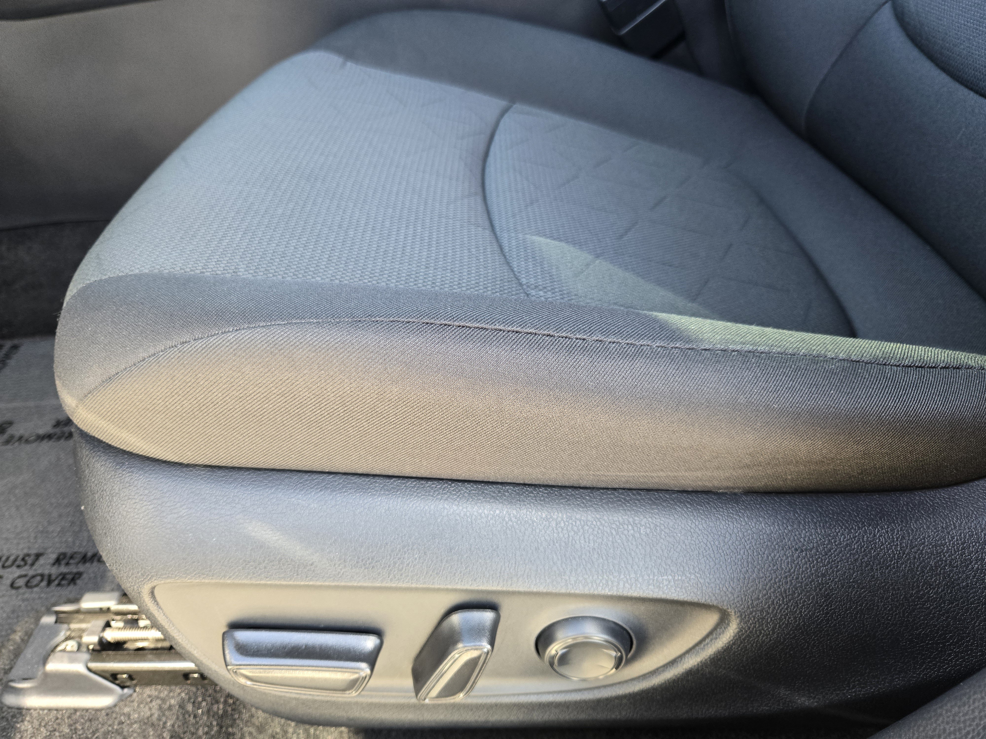 Used 2024 Toyota RAV4 XLE w/ Convenience Package FWD image 25