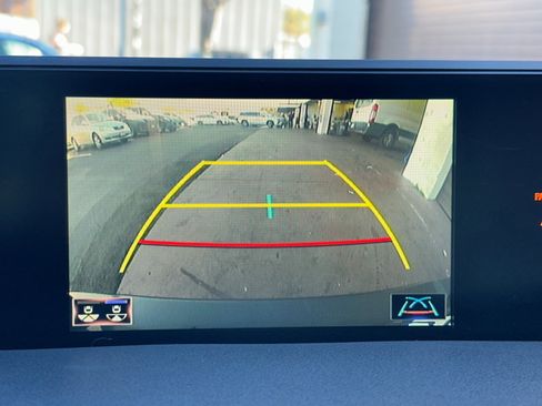 Used 2021 Lexus UX 250h image 21