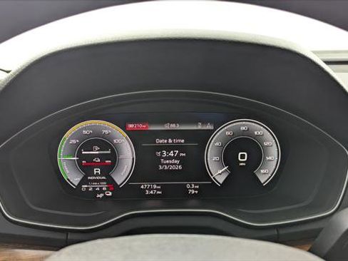 Used 2021 Audi Q5 e Premium Plus w/ Premium Plus Package image 31