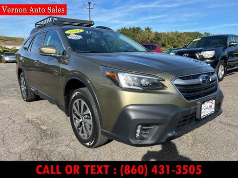 Used 2021 Subaru Outback Premium image 3