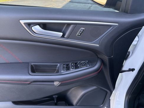 Used 2023 Ford Edge ST-Line AWD/4WD image 19