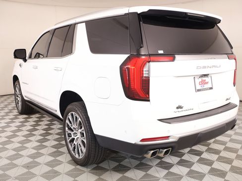 Used 2026 GMC Yukon Denali w/ Sun & Power Step Package AWD/4WD image 25
