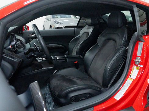 Used 2014 Audi R8 V8 w/ Convenience Package image 24