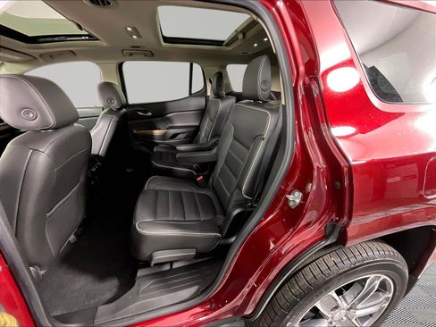 Used 2018 GMC Acadia Denali w/ Technology Package AWD/4WD image 22