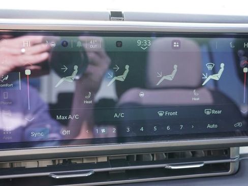 Certified 2025 Jeep Wrangler Unlimited Sahara w/ Safety Group AWD/4WD image 27