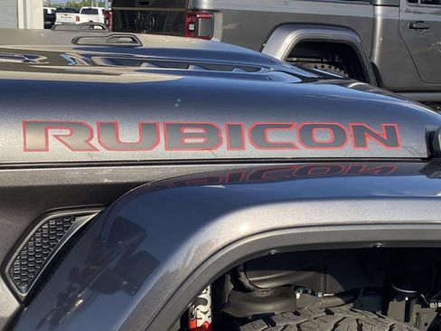 Used 2021 Jeep Gladiator Rubicon AWD/4WD image 11
