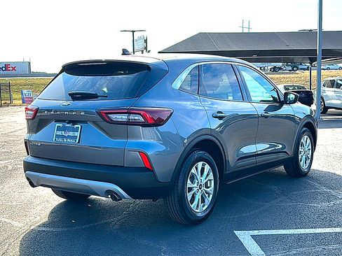 Used 2024 Ford Escape Active image 8