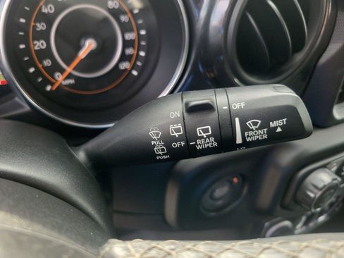 Used 2022 Jeep Wrangler Unlimited Sport AWD/4WD image 24