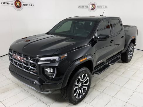 Used 2024 GMC Canyon AT4 w/ AT4 Premium Package image 35