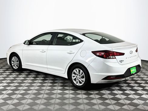 Used 2020 Hyundai Elantra SE w/ Cargo Package (C1) FWD image 6
