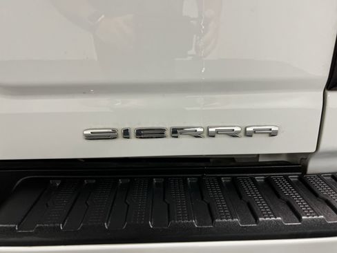 Used 2022 GMC Sierra 2500 Denali w/ Denali Ultimate Package image 98