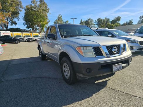 Used 2006 Nissan Frontier XE w/ (G01) XE Preferred Pkg image 3