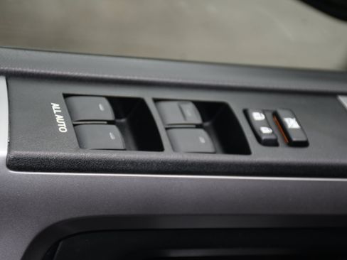 Used 2019 Toyota 4Runner Limited AWD/4WD image 12
