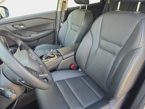 Used 2025 Nissan Rogue SL w/ SL Premium Package AWD/4WD image 15