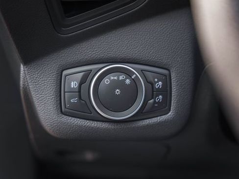 Used 2019 Ford Escape SE image 38