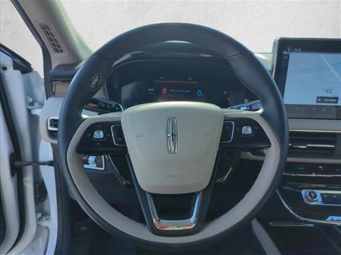 Used 2025 Lincoln Corsair Grand Touring w/ Equipment Group 301A image 16