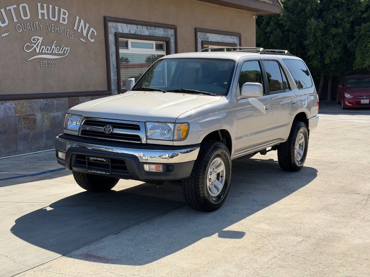 Used 1999 Toyota 4Runner SR5 RWD image 2