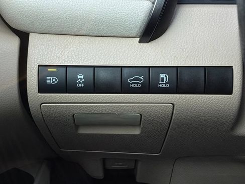 Used 2024 Toyota Camry LE FWD image 25