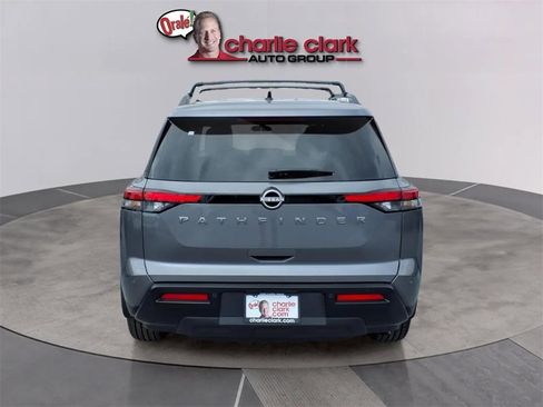 New 2026 Nissan Pathfinder SV image 4