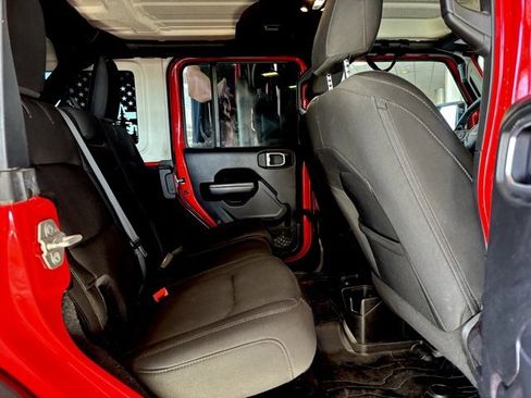 Used 2019 Jeep Wrangler Unlimited Sport S image 31