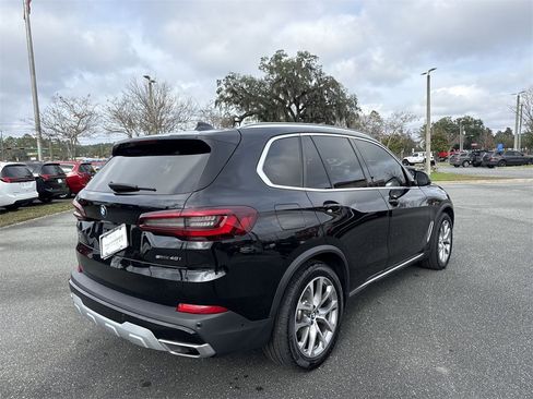 Used 2022 BMW X5 sDrive40i w/ Climate Comfort Package image 3