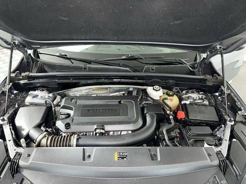 Used 2022 Buick Envision Essence w/ Safety Package FWD image 12