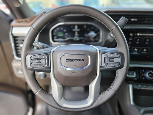 Used 2024 GMC Sierra 2500 Denali w/ Denali Reserve Package image 28