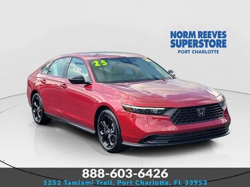 Certified 2025 Honda Accord SE image 1
