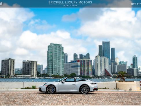 Used 2025 Porsche 911 Carrera RWD image 58